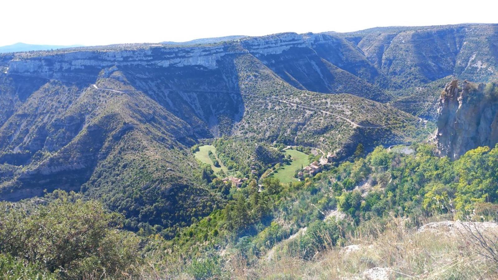 Entre Ciel Et Montagne Bez-et-Esparon Exterior foto